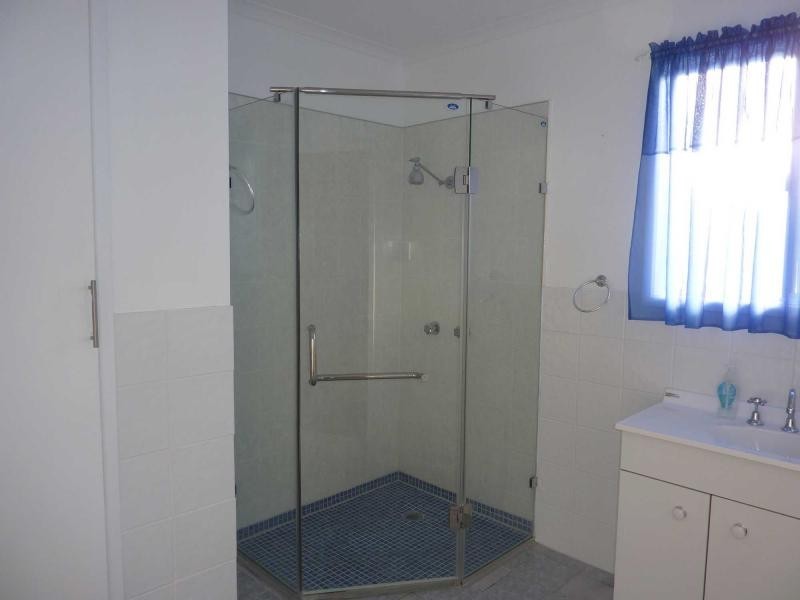 13 Pryde Street, Lowood QLD 4311