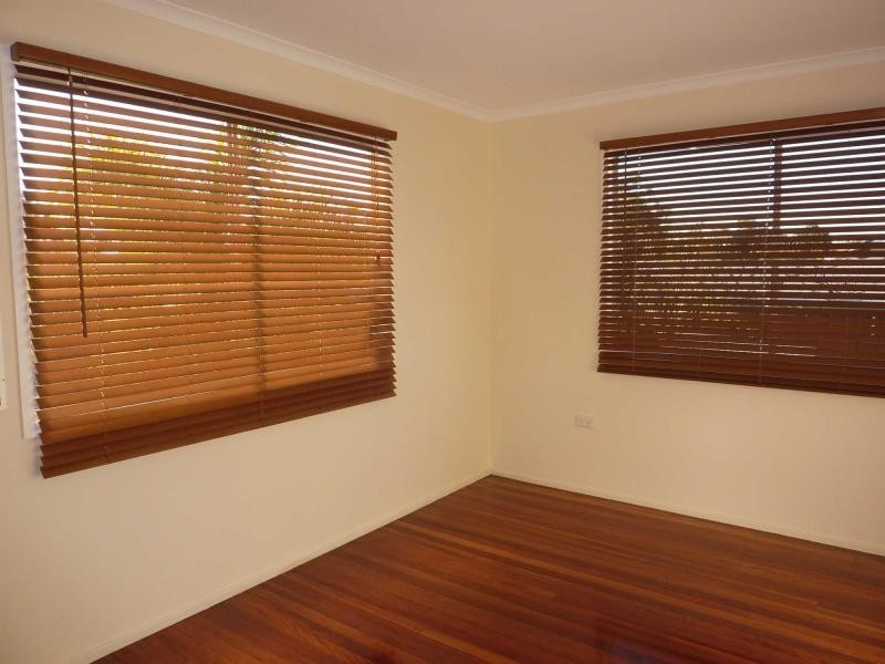 13 Pryde Street, Lowood QLD 4311