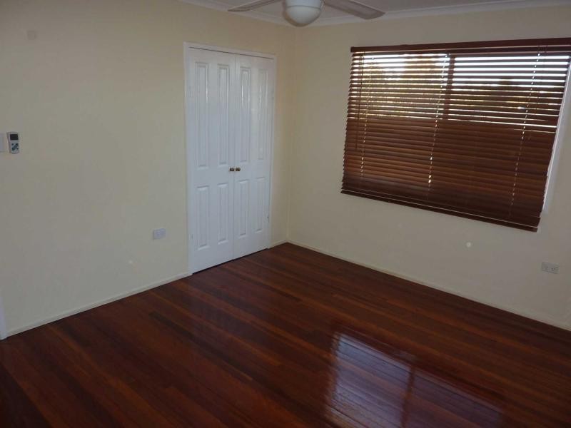 13 Pryde Street, Lowood QLD 4311