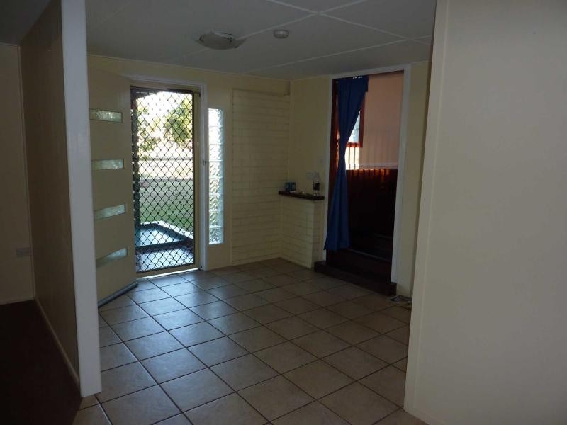 13 Pryde Street, Lowood QLD 4311