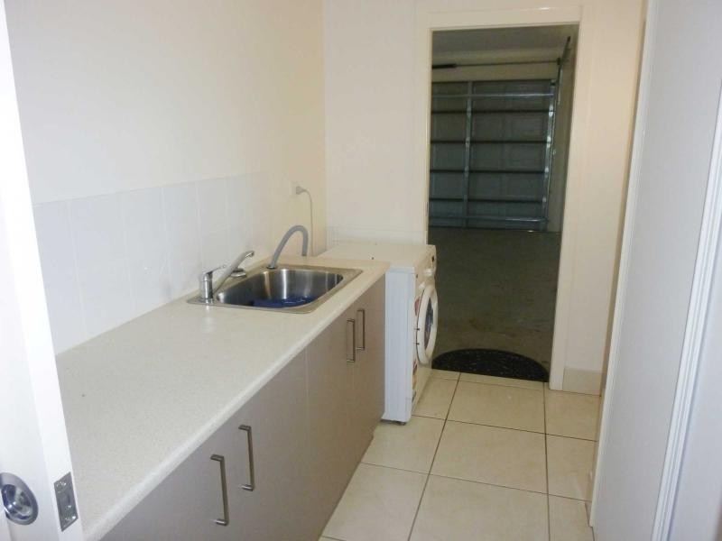 Kensington Grove QLD 4341