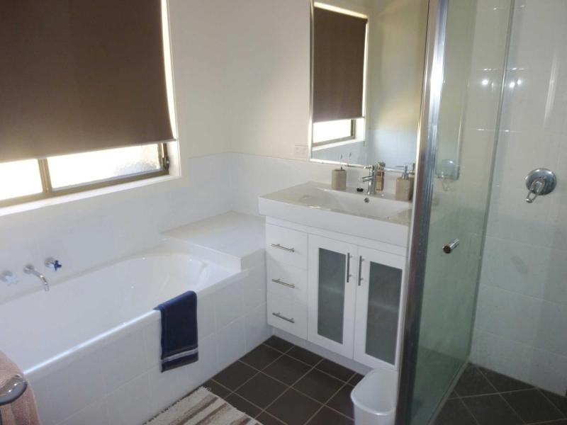 Kensington Grove QLD 4341