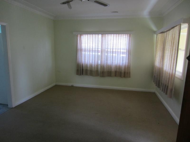 101 Railway Street, Lowood QLD 4311