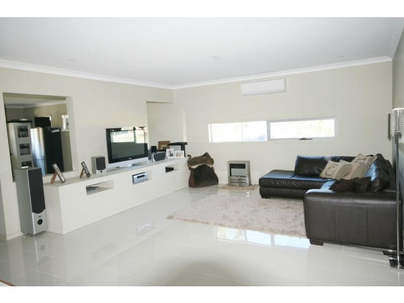 Kensington Grove QLD 4341