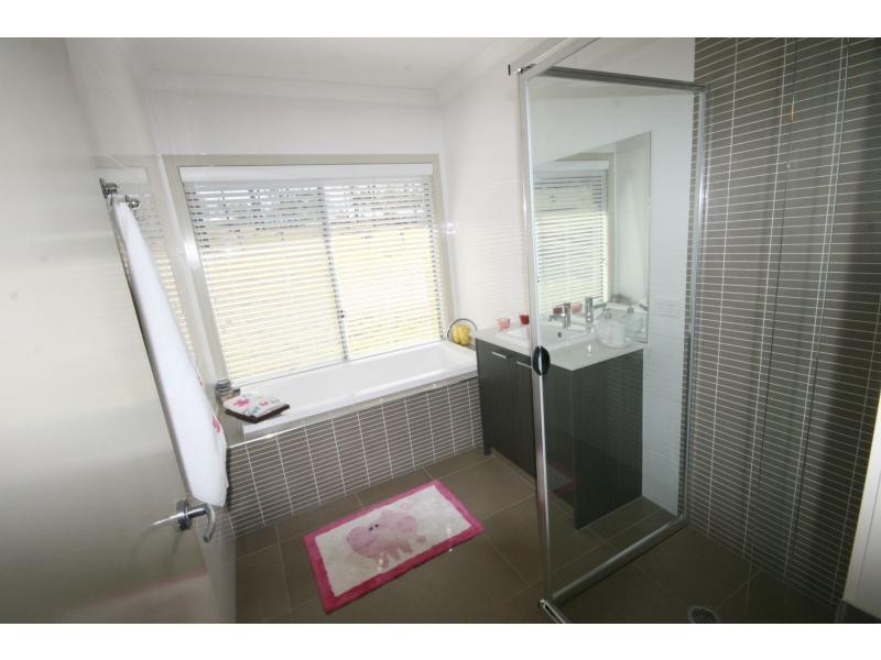 Kensington Grove QLD 4341