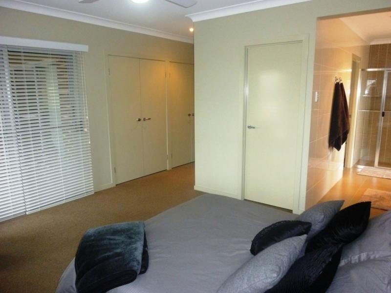Kensington Grove QLD 4341