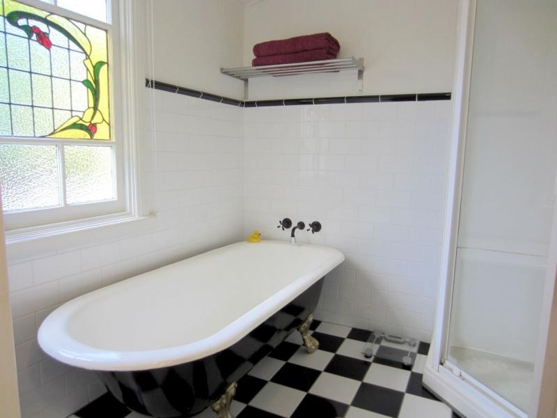 9 Weldon Street, North Ipswich QLD 4305