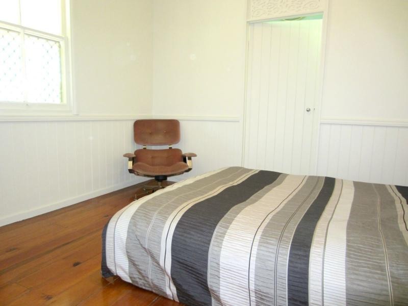 9 Weldon Street, North Ipswich QLD 4305