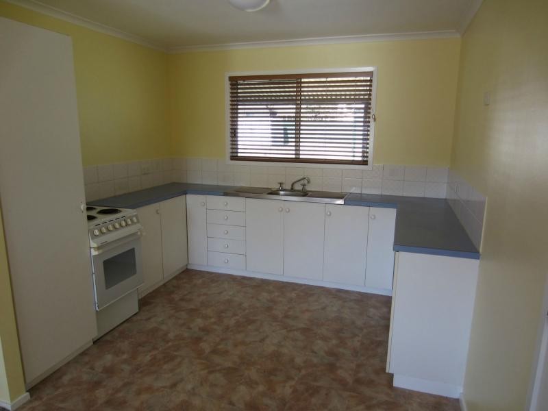 10 Burns Street, Fernvale QLD 4306