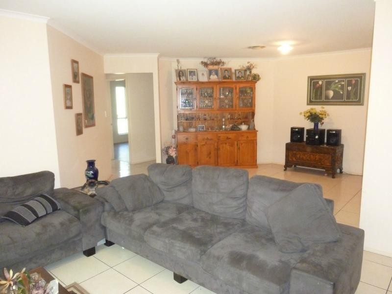 Kensington Grove QLD 4341