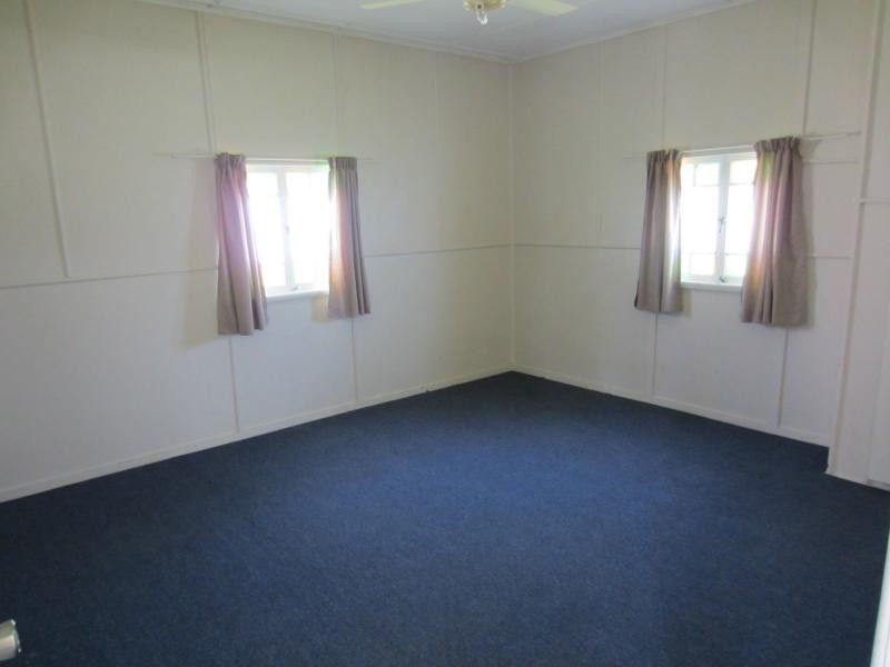 23 Daniel Street, Lowood QLD 4311