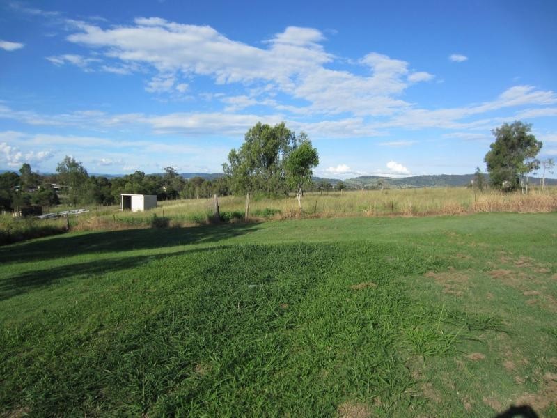 54 Thallon Road, Hatton Vale QLD 4341