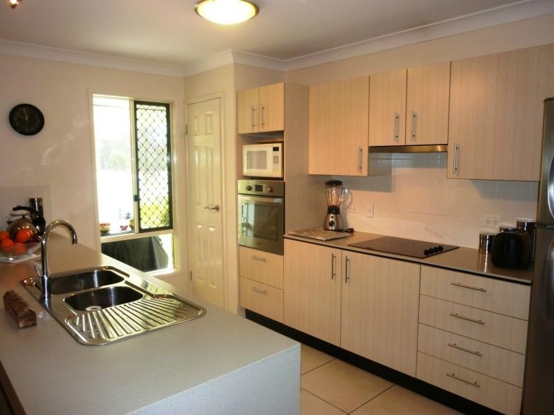 Kensington Grove QLD 4341