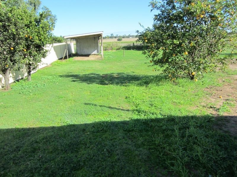 35 Daniel Street, Lowood QLD 4311