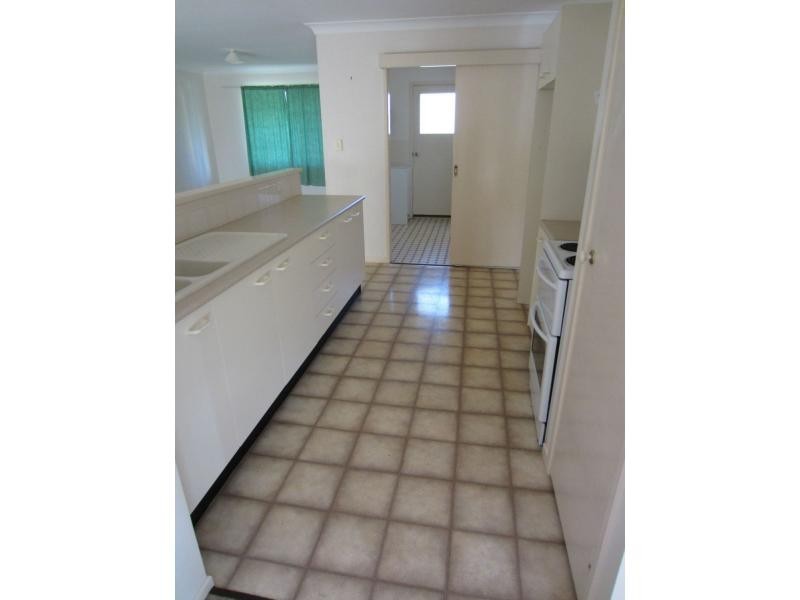 19 Fairway Drive, Hatton Vale QLD 4341