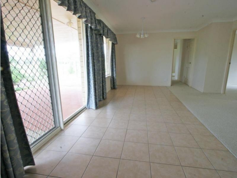 Kensington Grove QLD 4341