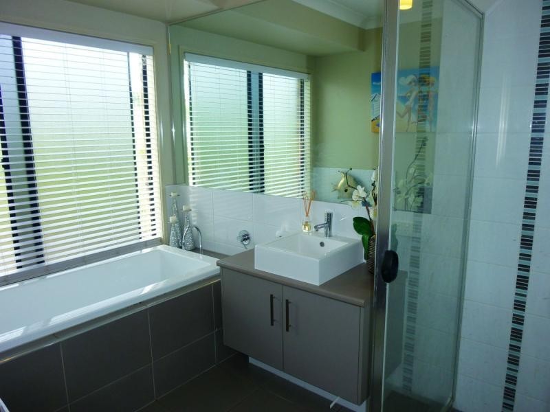 Kensington Grove QLD 4341