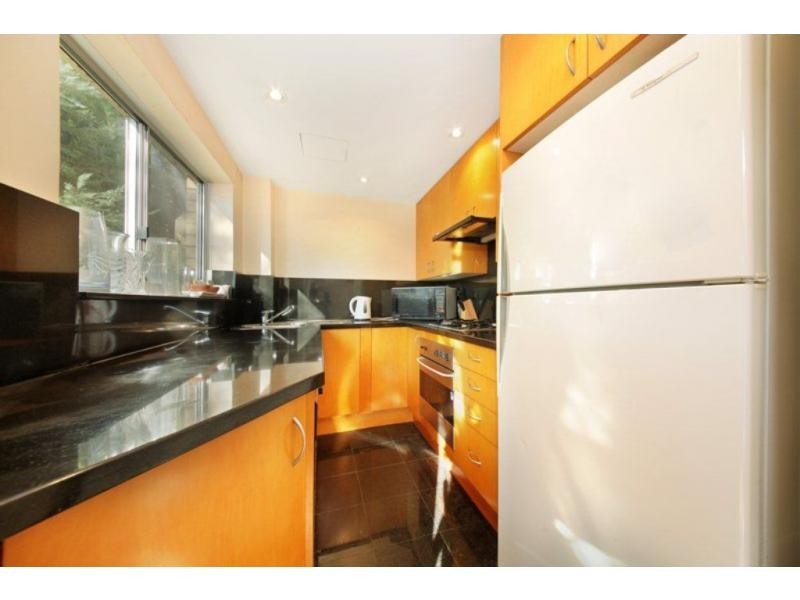 20 Evans Avenue, Eastlakes NSW 2018