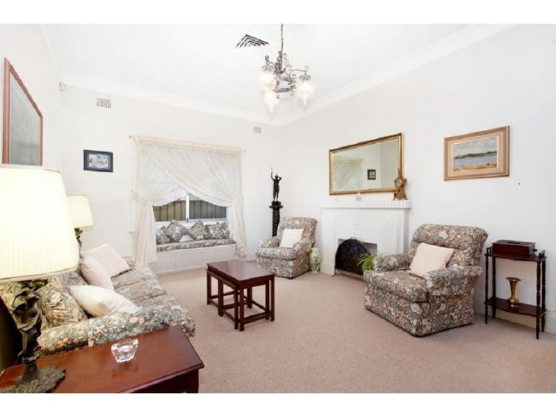 78 Hamilton Avenue, Earlwood NSW 2206