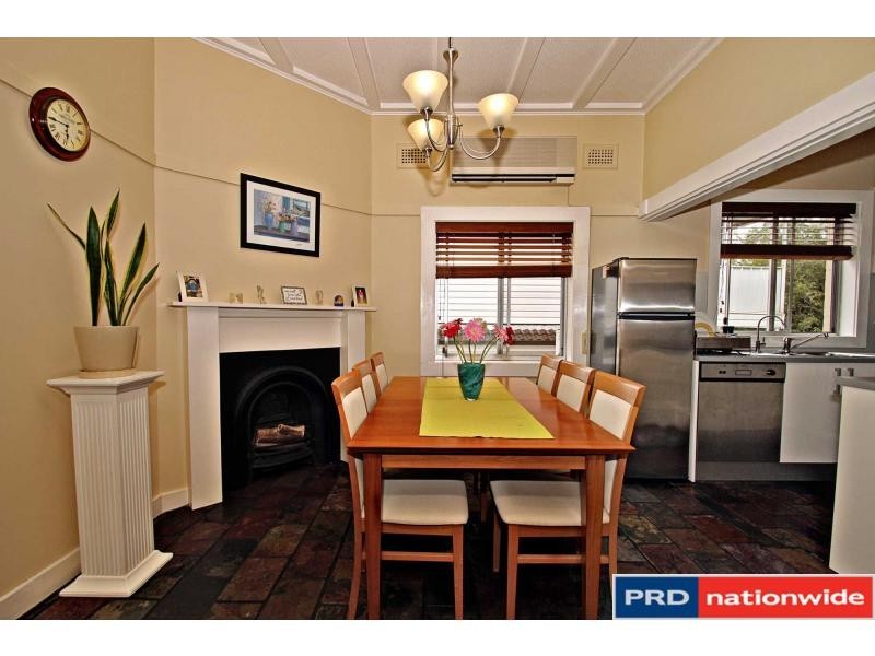 6 Hillcrest Avenue, Bardwell Park NSW 2207