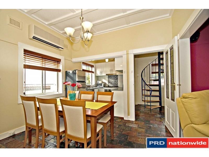 6 Hillcrest Avenue, Bardwell Park NSW 2207