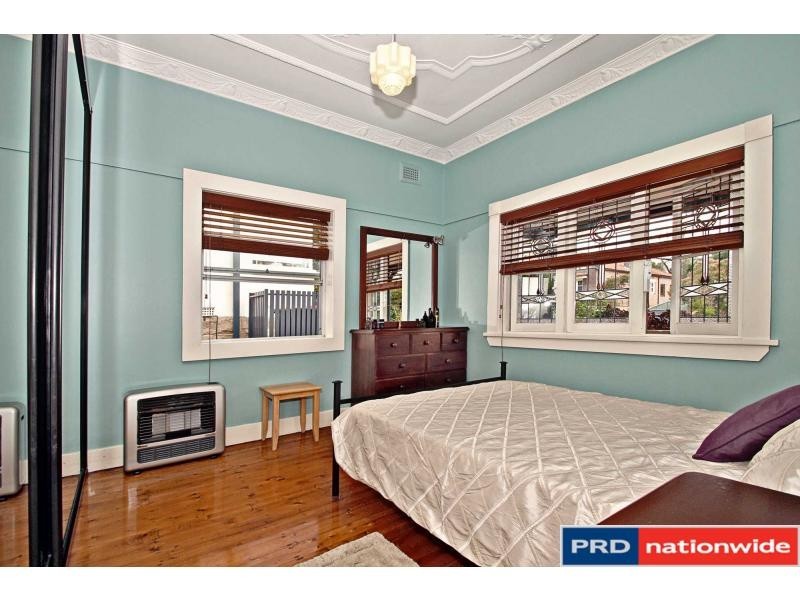 6 Hillcrest Avenue, Bardwell Park NSW 2207