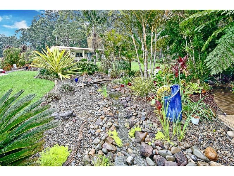 21 Forest Parkway, Lake Cathie NSW 2445