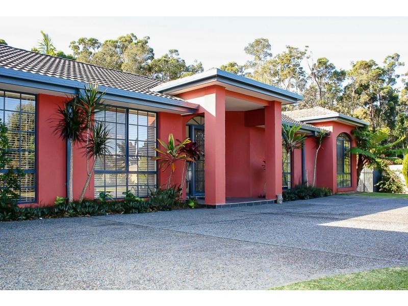 12 Forest Way, Lake Cathie NSW 2445