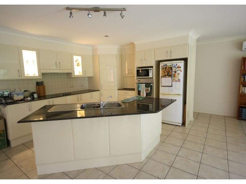 12 Forest Way, Lake Cathie NSW 2445