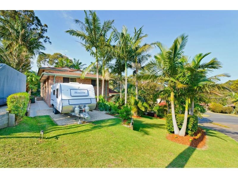 2 John Phillip Drive, Bonny Hills NSW 2445