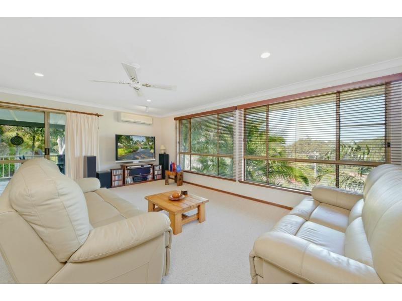 2 John Phillip Drive, Bonny Hills NSW 2445