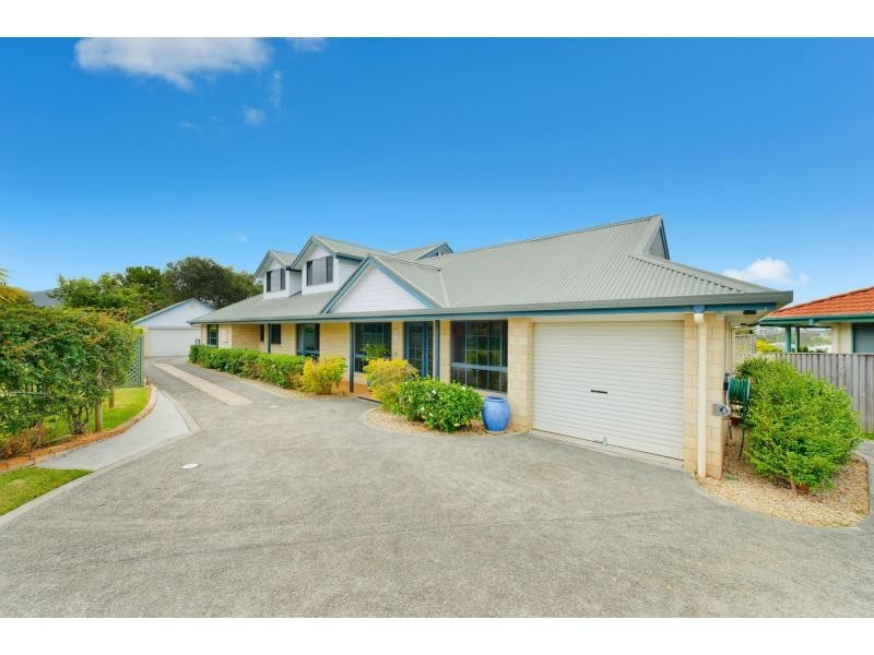 32 Kendall Crescent, Bonny Hills NSW 2445