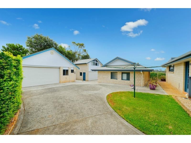32 Kendall Crescent, Bonny Hills NSW 2445