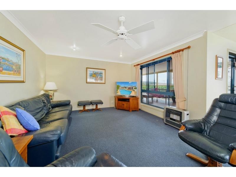 32 Kendall Crescent, Bonny Hills NSW 2445