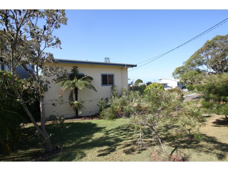 16 Elizabeth Street, Bonny Hills NSW 2445