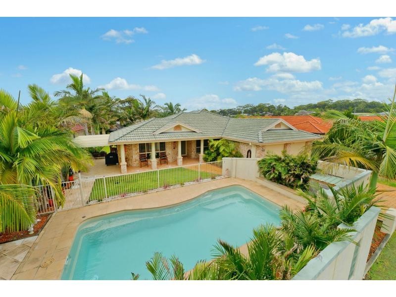 45 Kendall Crescent, Bonny Hills NSW 2445