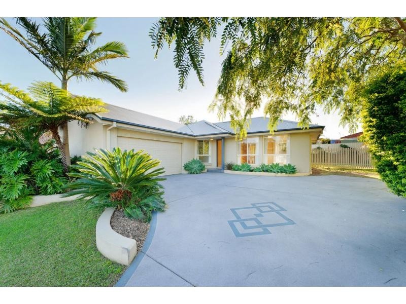 34 Seafront Circuit, Bonny Hills NSW 2445