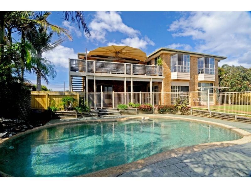 10 Skyline Place, Bonny Hills NSW 2445