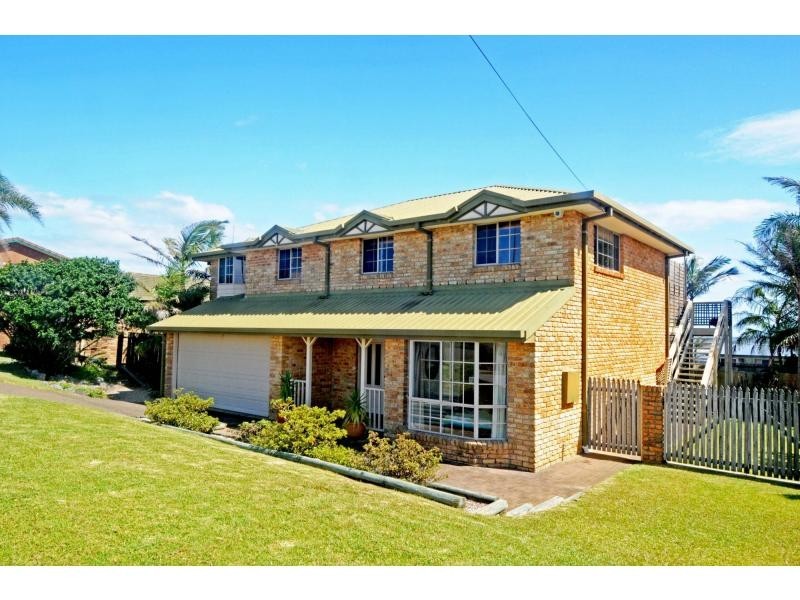 10 Skyline Place, Bonny Hills NSW 2445
