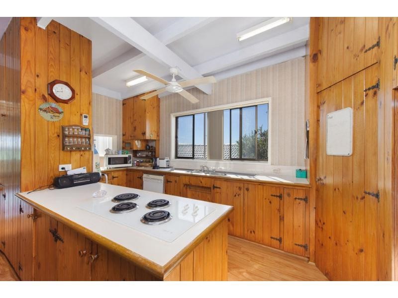 1555 Ocean Drive, Lake Cathie NSW 2445