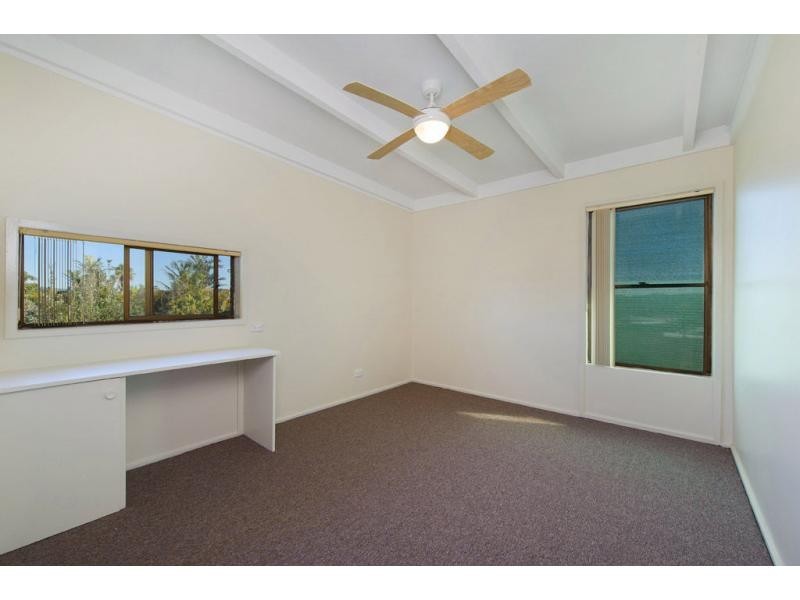 1555 Ocean Drive, Lake Cathie NSW 2445