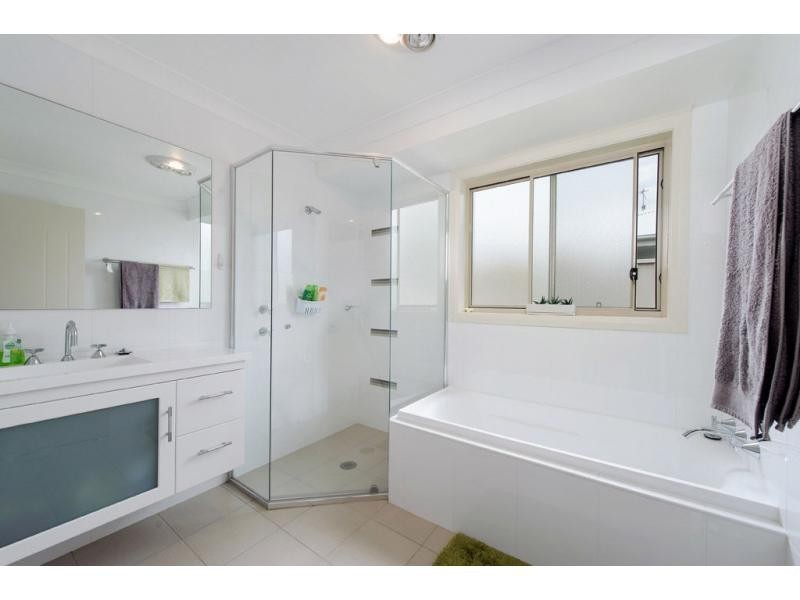 4 Magellan Place, Bonny Hills NSW 2445