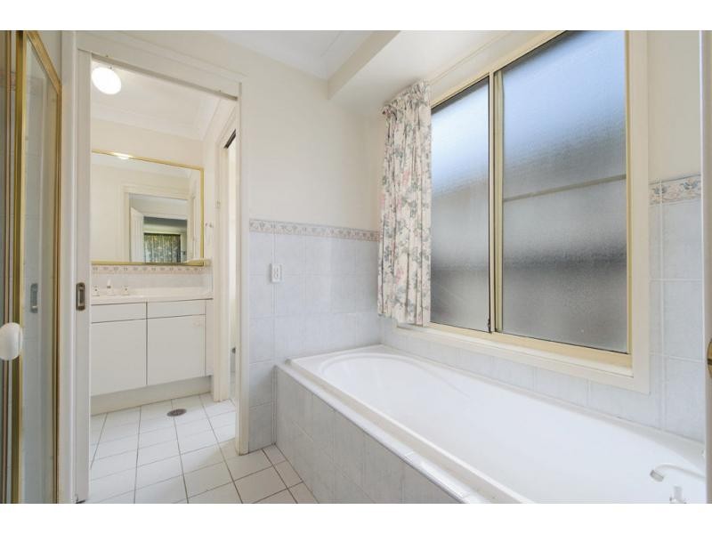 24 St Kitts Way, Bonny Hills NSW 2445