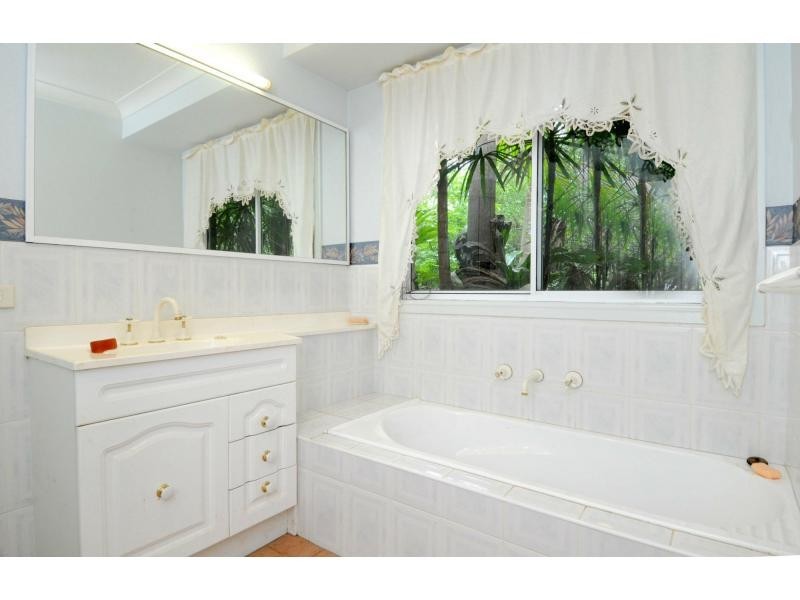 50 Kenwood Drive, Lake Cathie NSW 2445