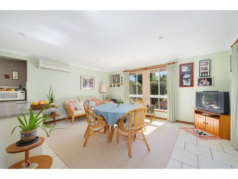 11 Springhill Place, Lake Cathie NSW 2445