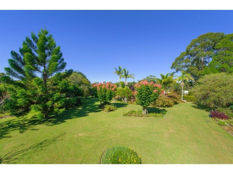 11 Springhill Place, Lake Cathie NSW 2445