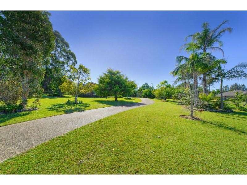 11 Springhill Place, Lake Cathie NSW 2445