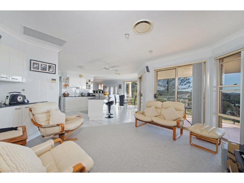 3 Graham Street, Bonny Hills NSW 2445