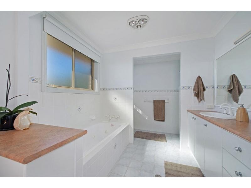 3 Graham Street, Bonny Hills NSW 2445