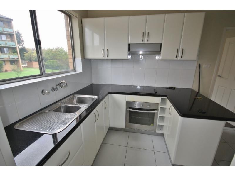 Crestwood NSW 2620